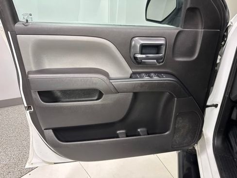 Used 2018 Chevrolet Silverado 1500 W/T w/ Trailering Package AWD/4WD image 8