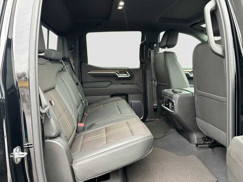 Certified 2022 Chevrolet Silverado 1500 High Country w/ Technology Package image 27