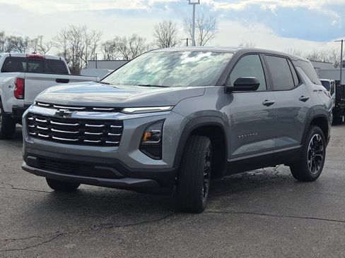 New 2026 Chevrolet Equinox LT w/ Convenience Package II FWD image 5