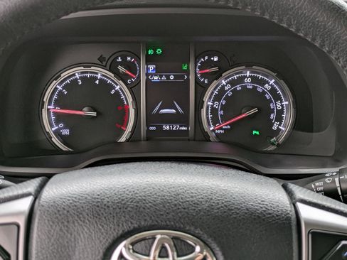 Used 2022 Toyota 4Runner Limited image 33