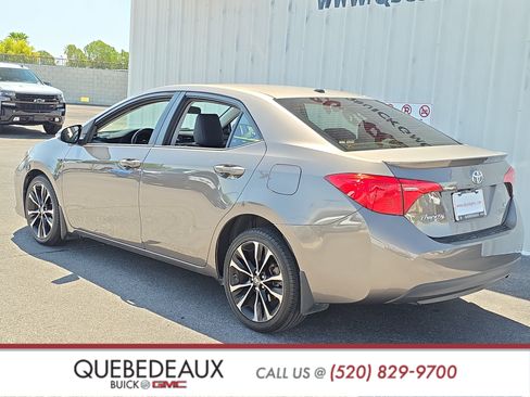 Used 2017 Toyota Corolla SE w/ Carpet Mat Package (TMS) FWD image 5
