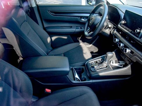 Used 2024 Honda CR-V LX image 8