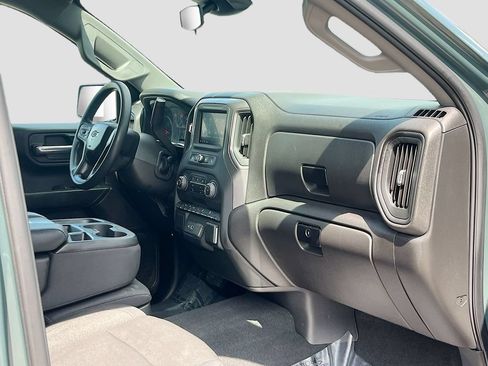 Used 2025 Chevrolet Silverado 1500 Custom Trail Boss w/ LPO, Dark Essentials Package AWD/4WD image 27
