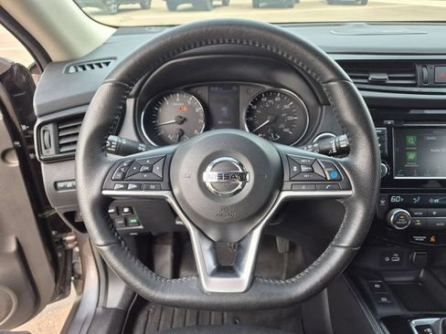 Used 2020 Nissan Rogue SL FWD image 18