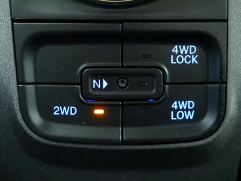 Used 2018 RAM 1500 Express w/ Express Value Package image 32