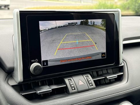 Used 2023 Toyota RAV4 XLE Premium AWD/4WD image 6