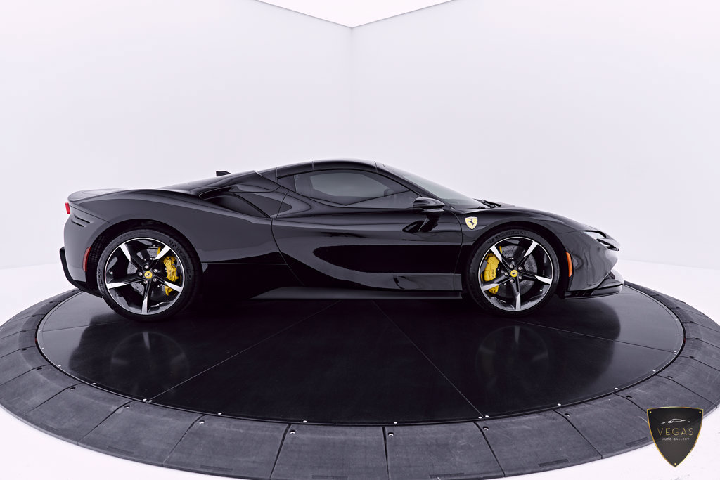 Used 2024 Ferrari SF90 Spider AWD/4WD image 17