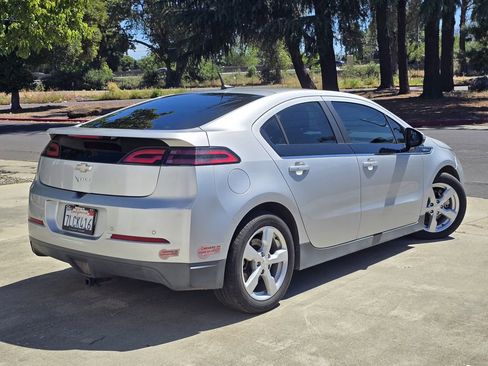 Used 2014 Chevrolet Volt Premium w/ Premium Trim Package image 11