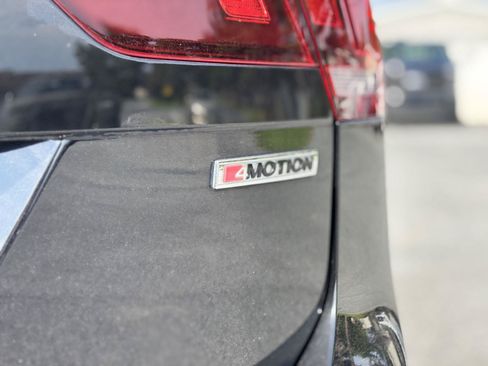 Used 2021 Volkswagen Tiguan S AWD/4WD image 8