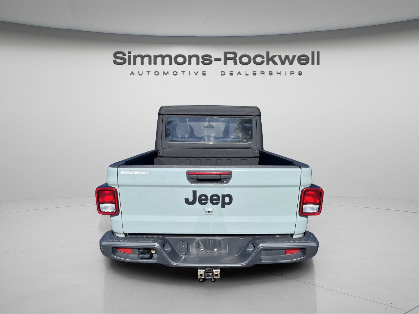 Used 2023 Jeep Gladiator Sport w/ Trailer Tow Package AWD/4WD image 4