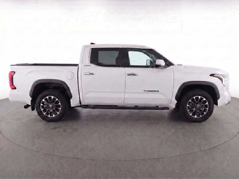 Used 2026 Toyota Tundra Limited AWD/4WD image 7