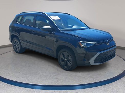 Used 2025 Volkswagen Taos S image 3