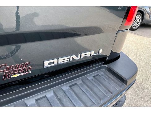 Used 2018 GMC Sierra 2500 Denali image 24