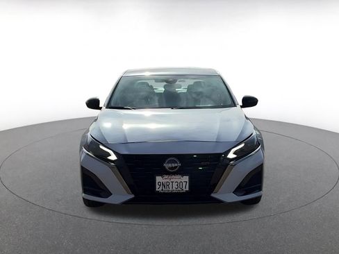 Used 2025 Nissan Altima 2.5 SR image 4