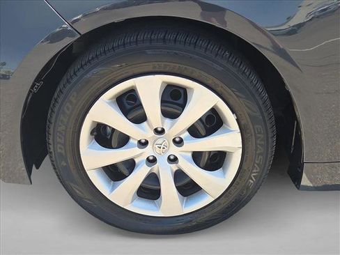 Used 2024 Toyota Corolla LE FWD image 24