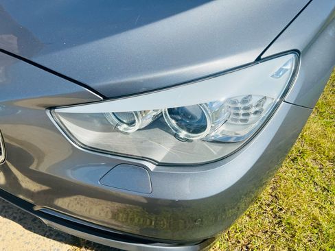 Used 2017 BMW 535i Gran Turismo xDrive image 11