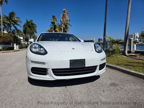 Used 2015 Porsche Panamera S image 23