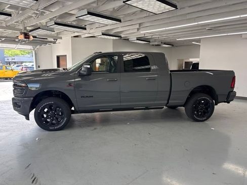 New 2026 RAM 3500 Laramie AWD/4WD image 4