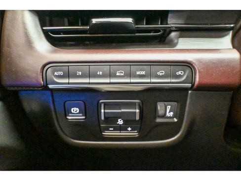 Used 2022 Cadillac Escalade ESV Premium Luxury Platinum image 45