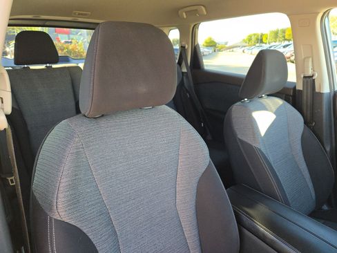 Used 2023 Nissan Rogue SV image 31