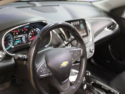 Used 2018 Chevrolet Malibu Premier w/ Premier Sport Package FWD image 14