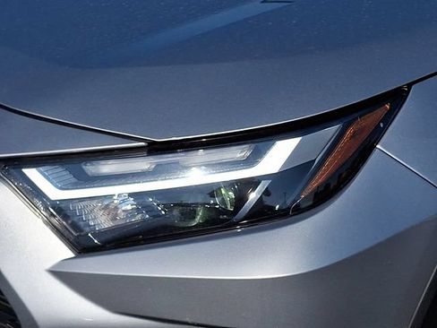 Used 2022 Toyota RAV4 XLE Premium FWD image 29