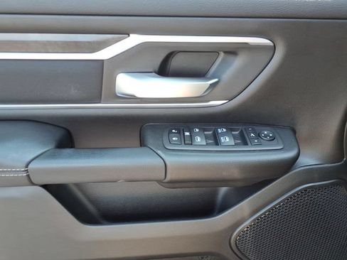 Used 2023 RAM 1500 Big Horn AWD/4WD image 3