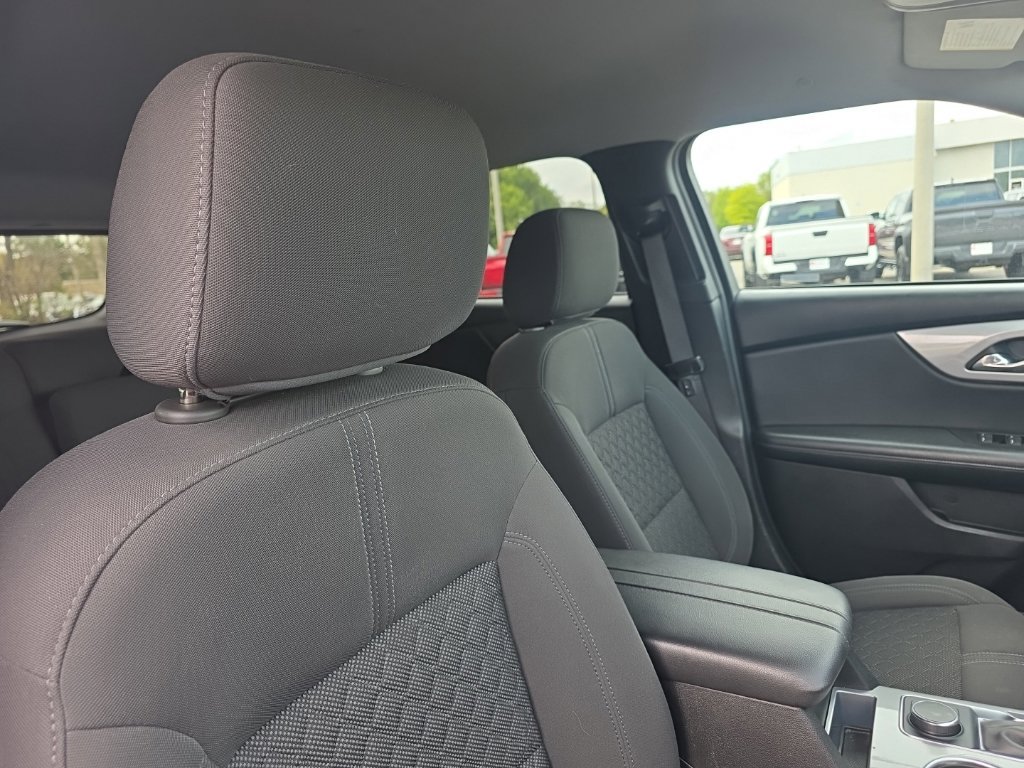 Used 2021 Chevrolet Blazer LT w/ Midnight/Sport Edition FWD image 10