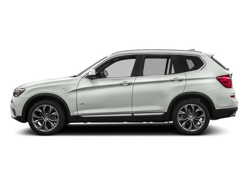 Used 2017 BMW X3 sDrive28i RWD image 3