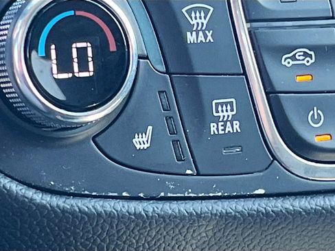 Used 2024 Chevrolet Equinox LT w/ LPO, Floor Liner Package image 20