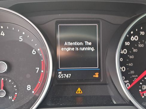 Used 2021 Volkswagen Tiguan SE R-Line image 24