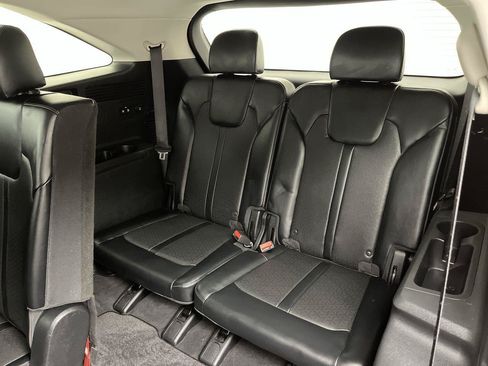 Used 2021 Kia Sorento S FWD image 12