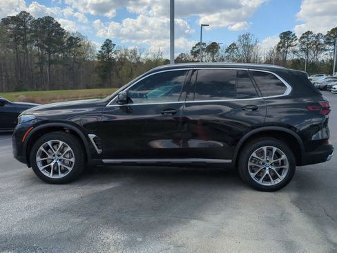 Used 2025 BMW X5 xDrive50e w/ Climate Comfort Package image 7