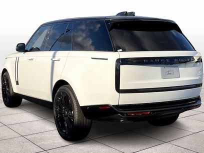 New 2025 Land Rover Range Rover SE