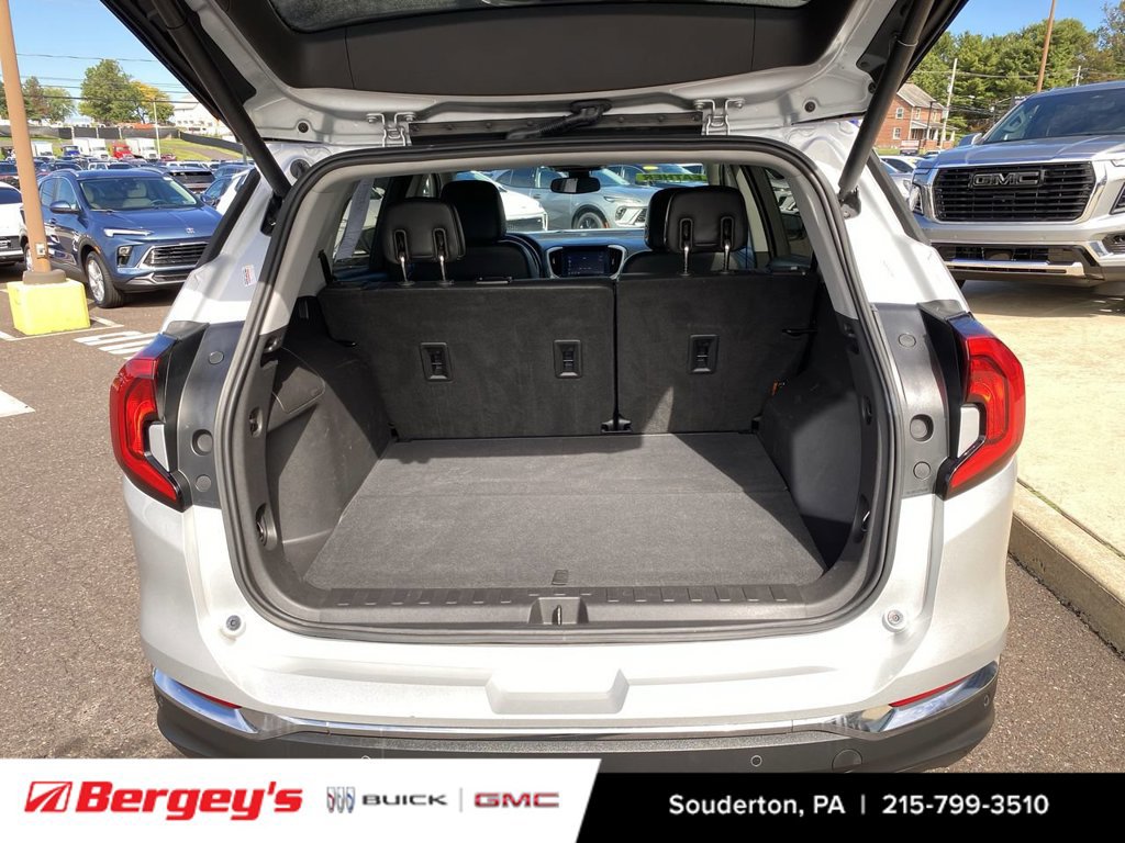 Used 2020 GMC Terrain SLT w/ Preferred Package AWD/4WD image 30