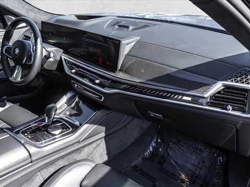 Used 2026 BMW X6 M Competition image 26