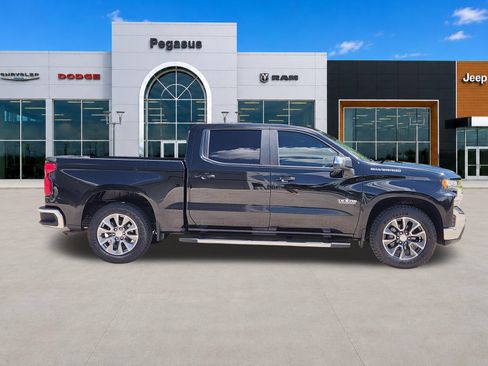 Used 2020 Chevrolet Silverado 1500 LT w/ Texas Edition RWD image 7