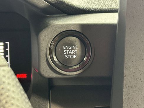 Used 2025 Toyota Tacoma SR5 image 34