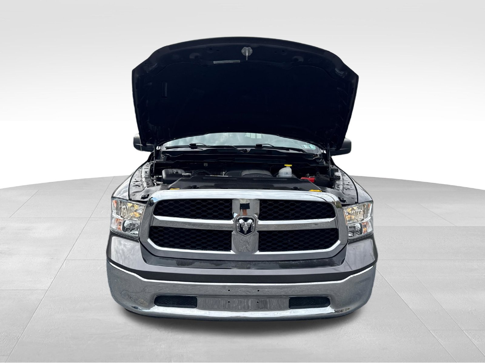 Used 2024 RAM 1500 Classic SLT AWD/4WD image 11
