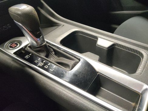 Used 2022 Nissan Sentra SV FWD image 26