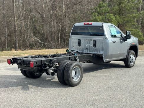 New 2026 GMC Sierra 3500 Pro w/ Convenience Package image 12