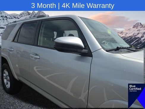 Used 2021 Toyota 4Runner SR5 AWD/4WD image 6