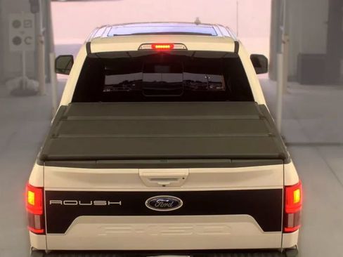 Used 2018 Ford F150 Lariat w/ Equipment Group 502A Luxury AWD/4WD image 9