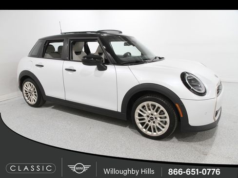 Certified 2025 MINI Cooper 4-Door Hardtop image 1