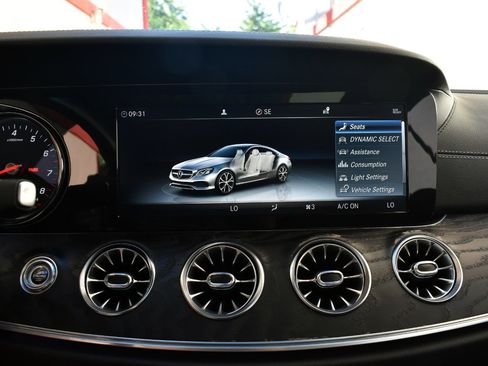Used 2019 Mercedes-Benz E 450 Coupe image 27