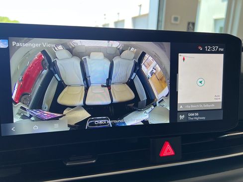 Used 2025 Kia Carnival SX FWD image 27