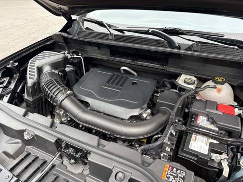 Used 2023 GMC Acadia SLE w/ Driver Convenience Package FWD image 39