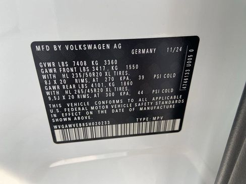 New 2025 Volkswagen ID. Buzz Pro S image 11