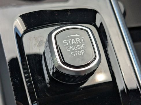 New 2026 Volvo XC60 B5 Plus w/ Climate Package image 30