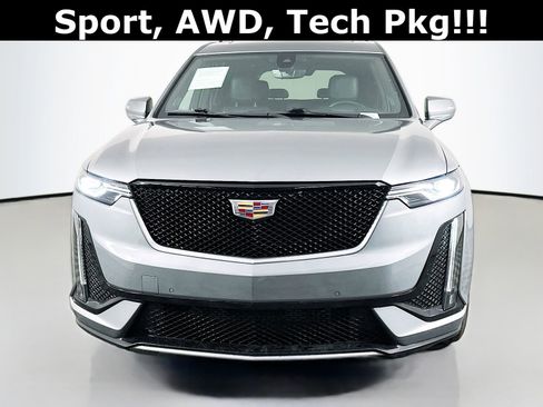 Used 2024 Cadillac XT6 Sport image 2